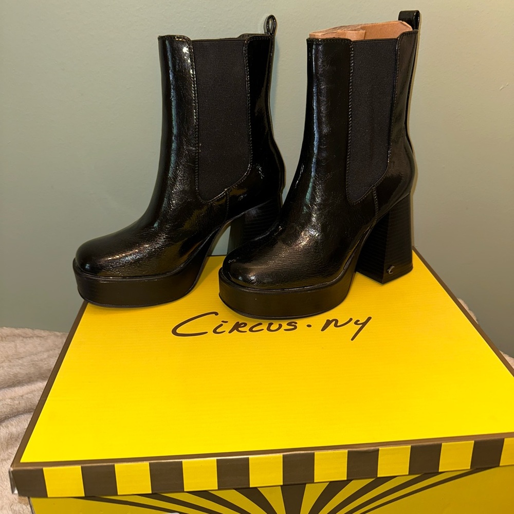 Brand new never worn circus•Ny black booties! Original box. Size 6.